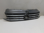 Решетка радиатора для Volkswagen Polo Sedan 2011-2020, OEM 6RU853653B - вид 2 (фото)