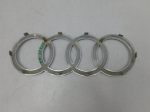 Эмблема для Audi Q7 [4M] 2015>, OEM 4M0853605 - вид 2 (фото)