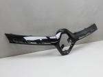 Накладка на решетку радиатора для Renault Kaptur 2016>, OEM 623827318R - вид 3 (фото)