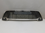 Решетка в бампер центральная для Toyota Camry V50 2011-2018, OEM 5311206820 - вид 1 (фото)