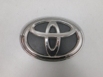 Эмблема для Toyota Fortuner 2015>, OEM 531290K060 - вид 1 (фото)