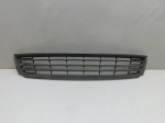 Решетка в бампер центральная для Volkswagen Polo Sedan 2011-2020, OEM 6RU853677 - вид 1 (фото)
