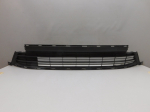 Решетка в бампер центральная для Toyota RAV 4 2013-2019, OEM 5311342080 - вид 1 (фото)