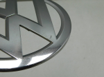 Эмблема для Volkswagen Touareg 2010>, OEM 7P6853601D - вид 2 (фото)