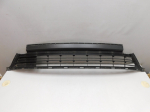 Решетка в бампер центральная для Toyota RAV 4 2013-2019, OEM 5311342080 - вид 1 (фото)