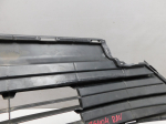 Решетка в бампер центральная для Toyota RAV 4 2013-2019, OEM 5311342080 - вид 5 (фото)