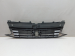 Решетка радиатора для Volkswagen Polo Sedan 2011-2020, OEM 6RU853653B - вид 4 (фото)