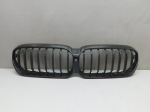 Решетка радиатора для BMW 5-серия G30 2016>, OEM 51129852168 - вид 1 (фото)