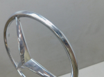 Эмблема для Mercedes-Benz GLC-Class X253 2015>, OEM A0008172116 - вид 2 (фото)