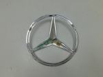 Эмблема для Mercedes-Benz GLC-Class X253 2015>, OEM A0008172116 - вид 3 (фото)