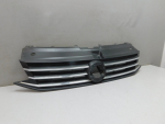 Решетка радиатора для Volkswagen Polo Sedan 2011-2020, OEM 6RU853653B - вид 2 (фото)