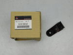 Крепеж фары для Mitsubishi Pajero IV 2007>, OEM 8301B002 - вид 1 (фото)