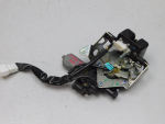 Замок багажника для Toyota RAV 4 2013-2019, OEM 6935028161 - вид 4 (фото)
