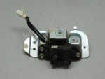 Замок багажника для Toyota Highlander II 2007-2013, OEM 6937048010 - вид 1 (фото)