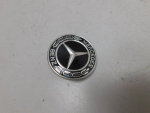 Эмблема для Mercedes-Benz B-klasse W247 2018>, OEM A0008176203 - вид 1 (фото)