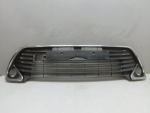 Решетка в бампер центральная для Toyota Camry V50 2011-2018, OEM 5311233160 - вид 1 (фото)