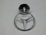 Эмблема для Mercedes-Benz S-Klasse W221 2005>, OEM A2218800086 - вид 2 (фото)