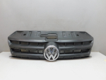 Решетка радиатора для Volkswagen Amarok 2010>, OEM 2HH853653 - вид 1 (фото)