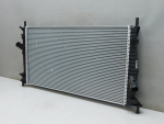 Радиатор охлаждения для Ford Focus II 2008-2011, OEM 3M5H8005RK - вид 3 (фото)